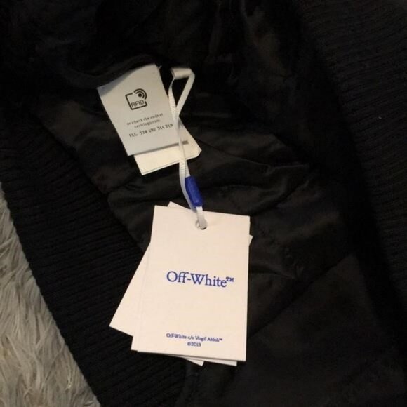 New Authentic OFF-WHITE Baseball Lea Over Puffer Varsity Jacket - Picture 3 of 11